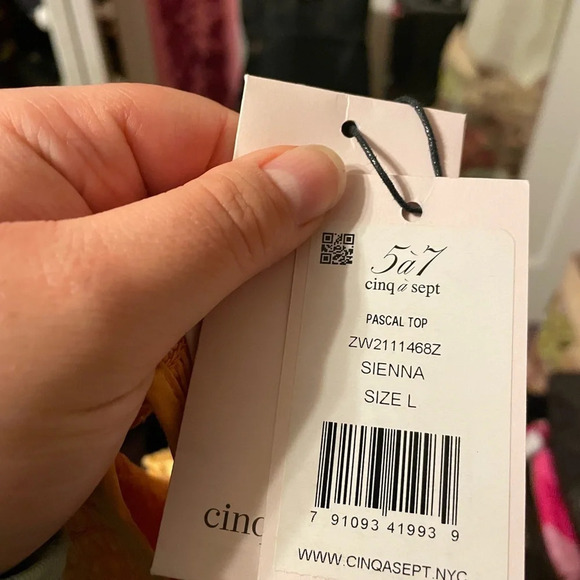 NWT CINQ A SEPT PASCAL TOP - Picture 4 of 7